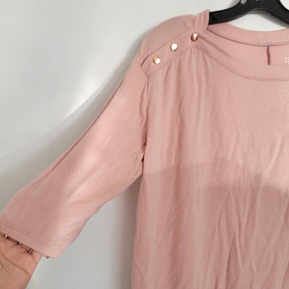 Isabel Maternity 3/4 Sleeve Tunic Button Shoulder Knit Tunic Top Size Medium - Picture 4 of 11